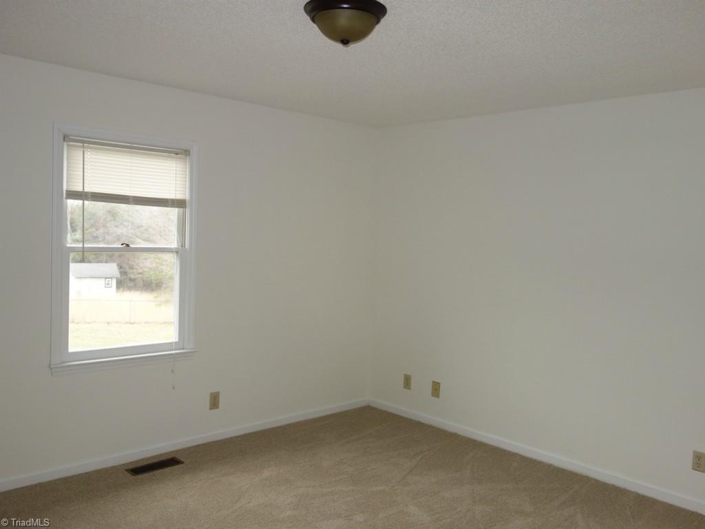 197 Deerfield Country Road Randleman, NC 27317 - Photo 14 of 15 Gallery Image 14