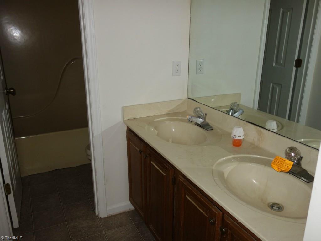 197 Deerfield Country Road Randleman, NC 27317 - Photo 7 of 15 Gallery Image 7