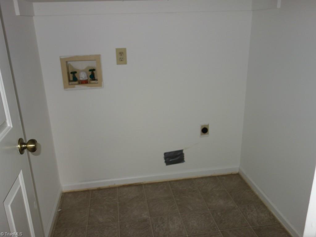 197 Deerfield Country Road Randleman, NC 27317 - Photo 8 of 15 Gallery Image 8