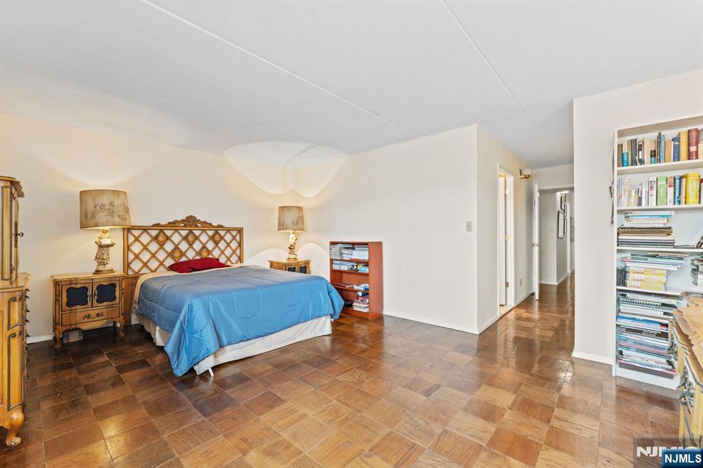 250 Gorge Road, Unit 14J Cliffside Park, NJ 07010 - Photo 11 of 45