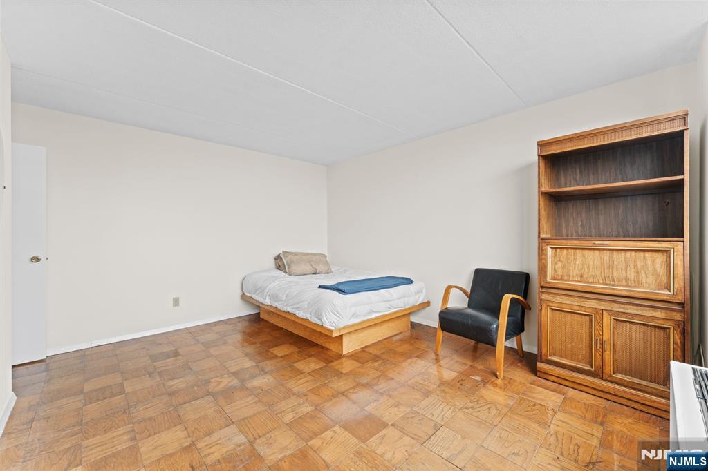 250 Gorge Road, Unit 14J Cliffside Park, NJ 07010 - Photo 20 of 45