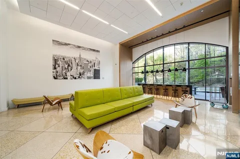 $479,999 | 250 Gorge Road, Unit 14J, Cliffside Park, NJ 07010