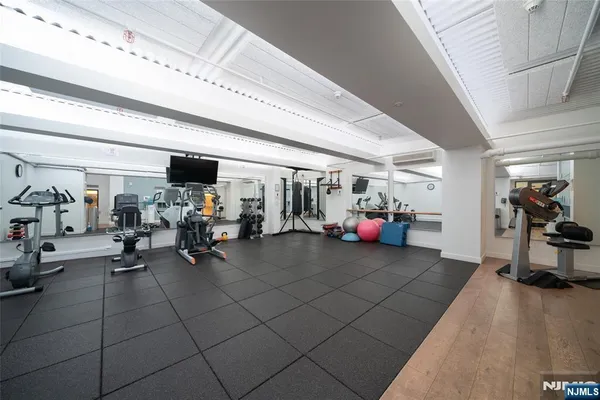 $479,999 | 250 Gorge Road, Unit 14J, Cliffside Park, NJ 07010