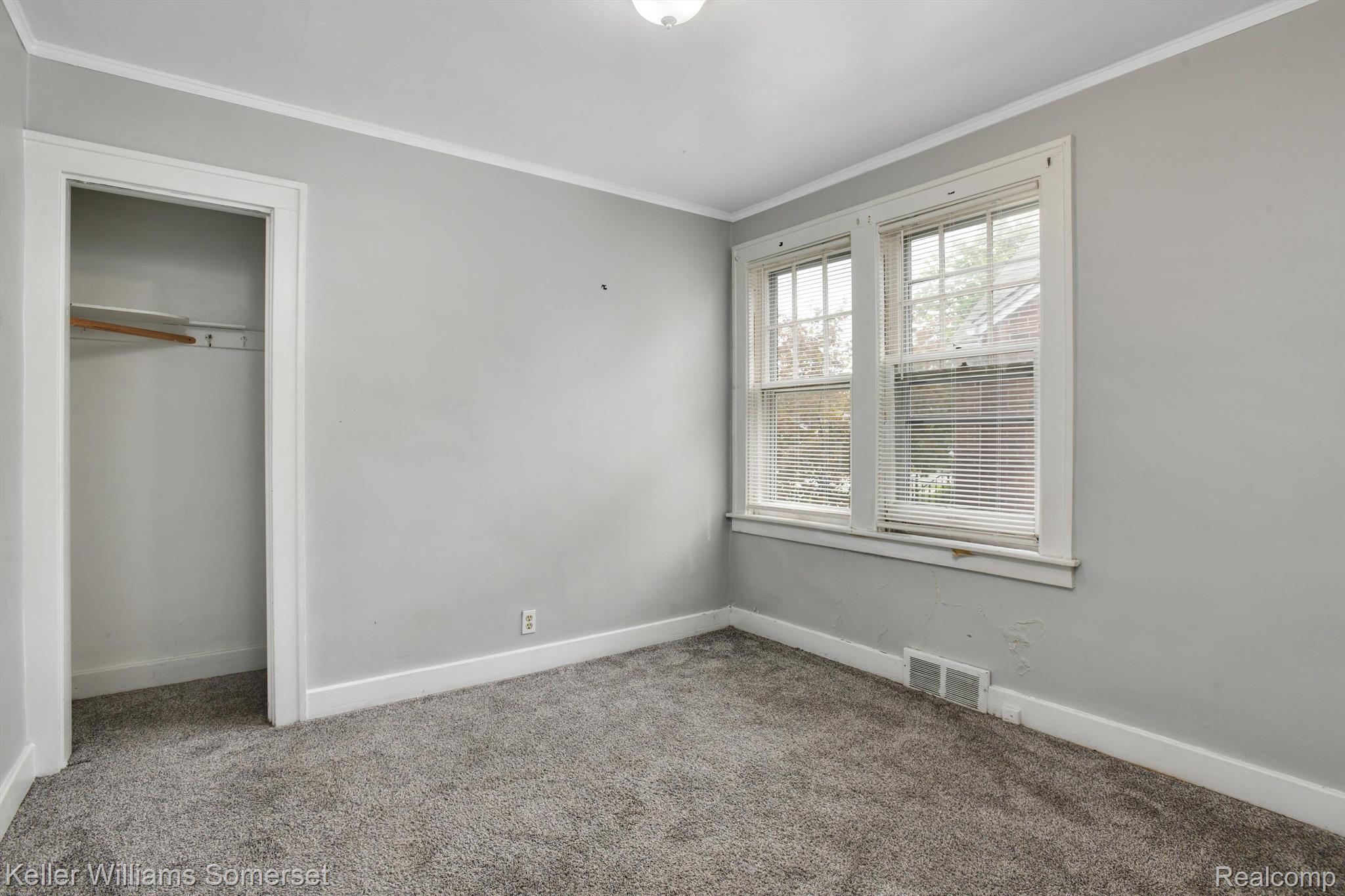 1069 Eaton Road Berkley, MI 48072 - Photo 13 of 33
