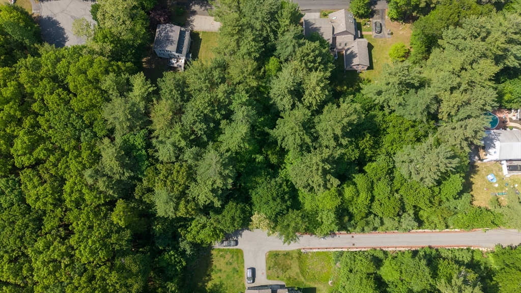 31 Lee Road North Reading, MA 01864 - Photo 2 of 18