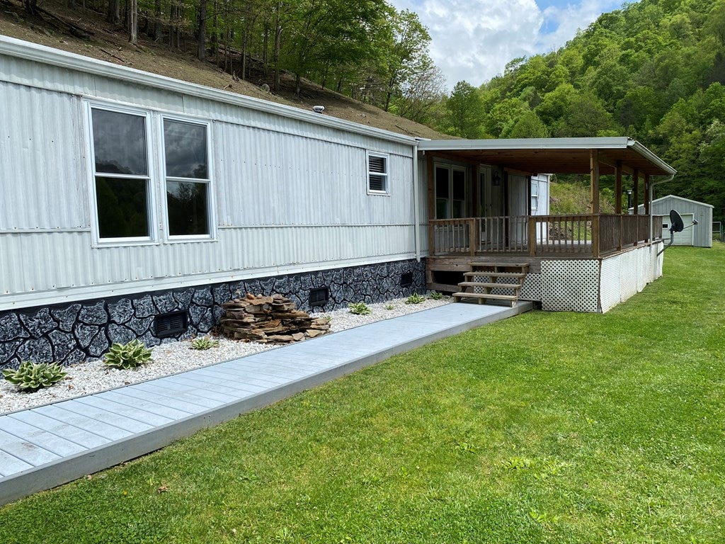 1180 Gilbert Road Vansant, VA 24656 - Photo 42 of 58 Gallery Image 42
