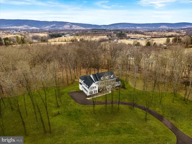 $1,832,000 | 19355 Airwell Court, Purcellville, VA 20132