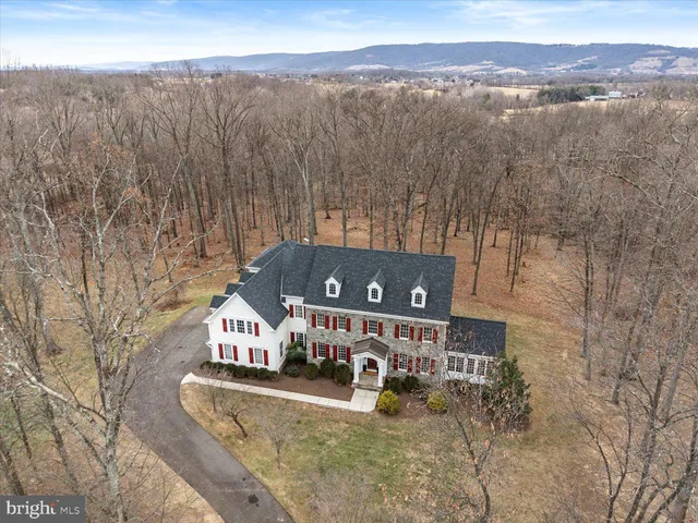 $1,832,000 | 19355 Airwell Court, Purcellville, VA 20132