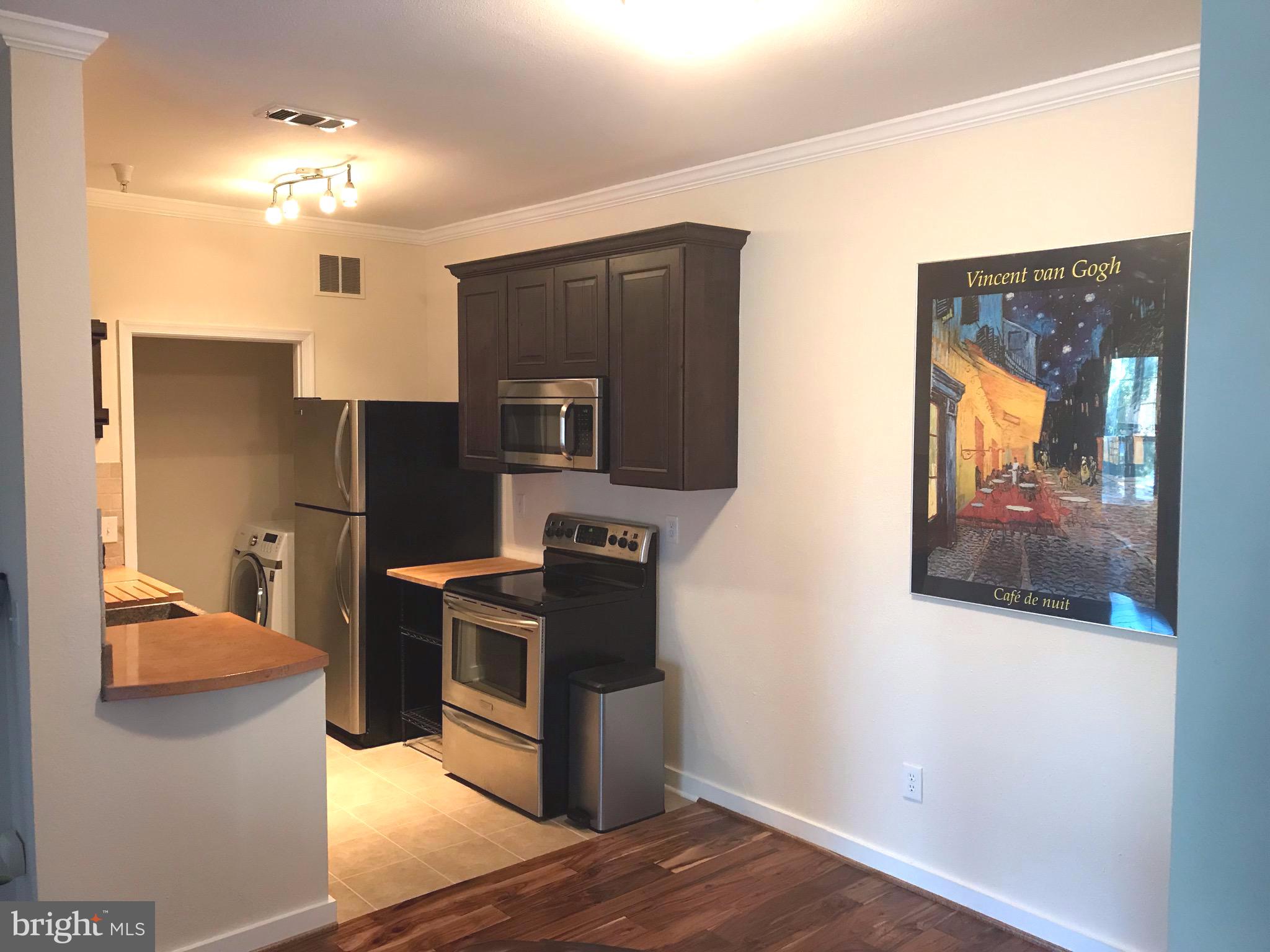 1570 Spring Gate Dr., Unit 7113 McLean, VA 22102 - Photo 5 of 13