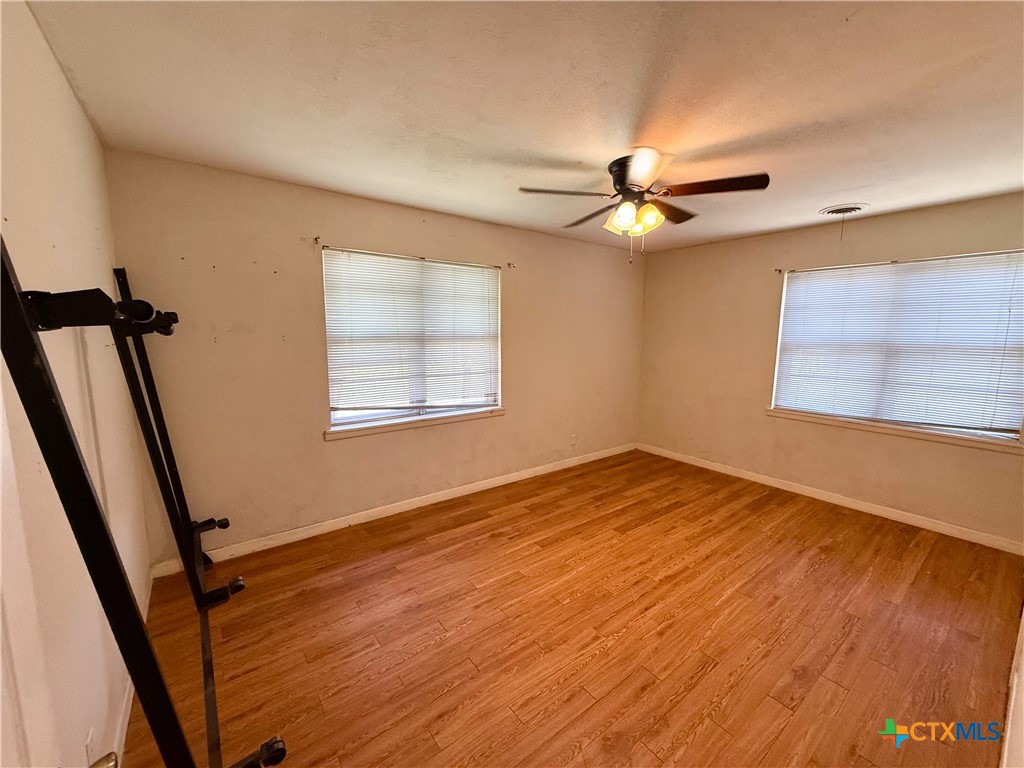 1504 Bridge Street Gatesville, TX 76528 - Photo 9 of 13