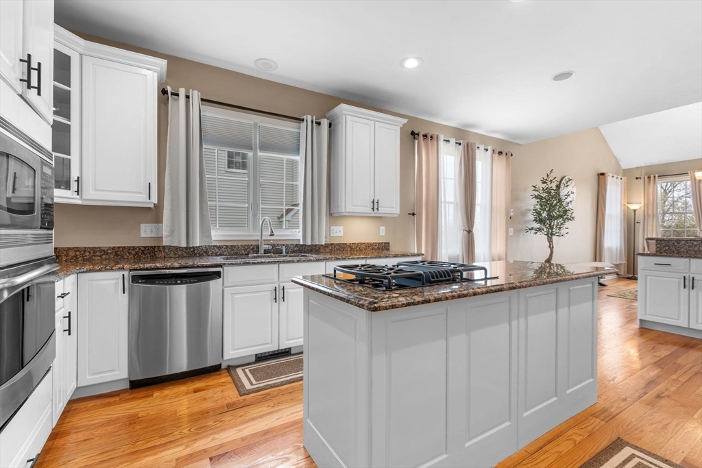 13 Fairways Lane Methuen, MA 01844 - Photo 12 of 42