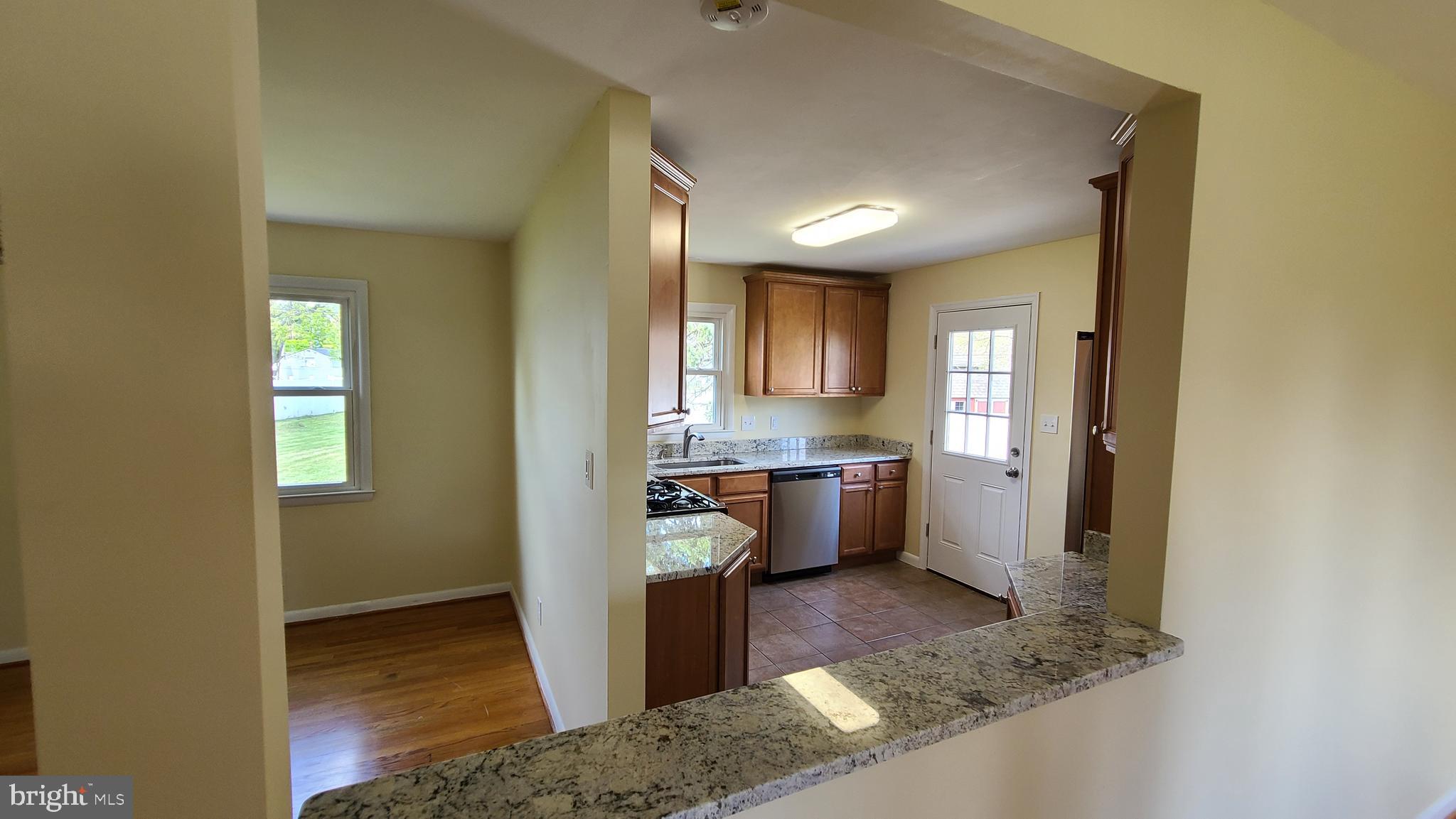 7018 Gaymount Road Baltimore, MD 21244 - Photo 11 of 84