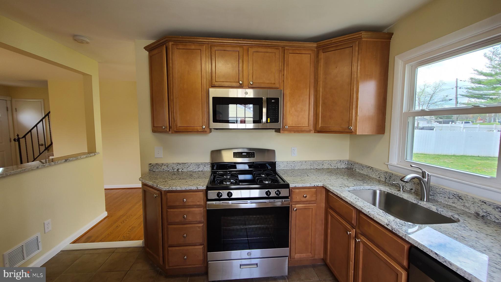 7018 Gaymount Road Baltimore, MD 21244 - Photo 15 of 84
