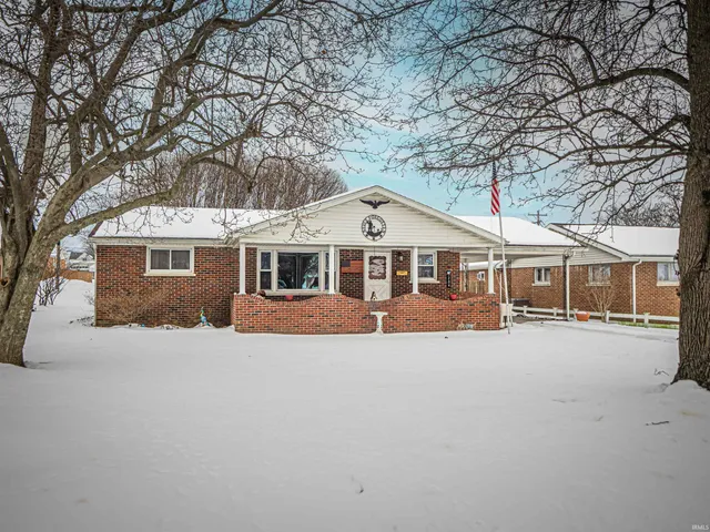 $160,000 | 1204 Dereham Drive, Mount Vernon, IN 47620