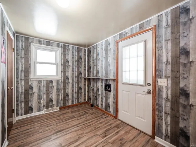 $160,000 | 1204 Dereham Drive, Mount Vernon, IN 47620