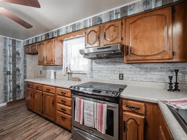 $160,000 | 1204 Dereham Drive, Mount Vernon, IN 47620