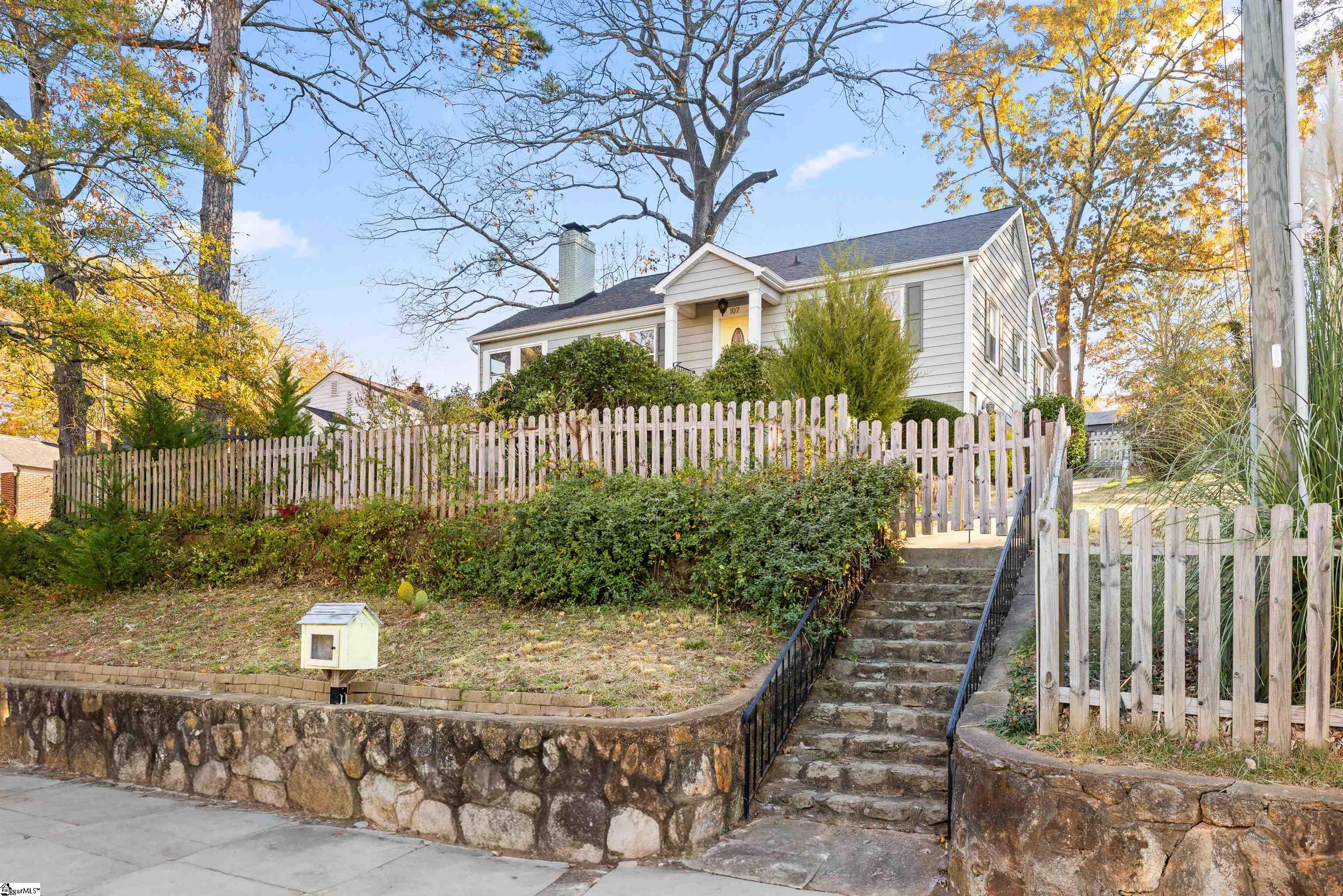 107 Haviland Avenue Greenville, SC 29607 - Photo 2 of 47