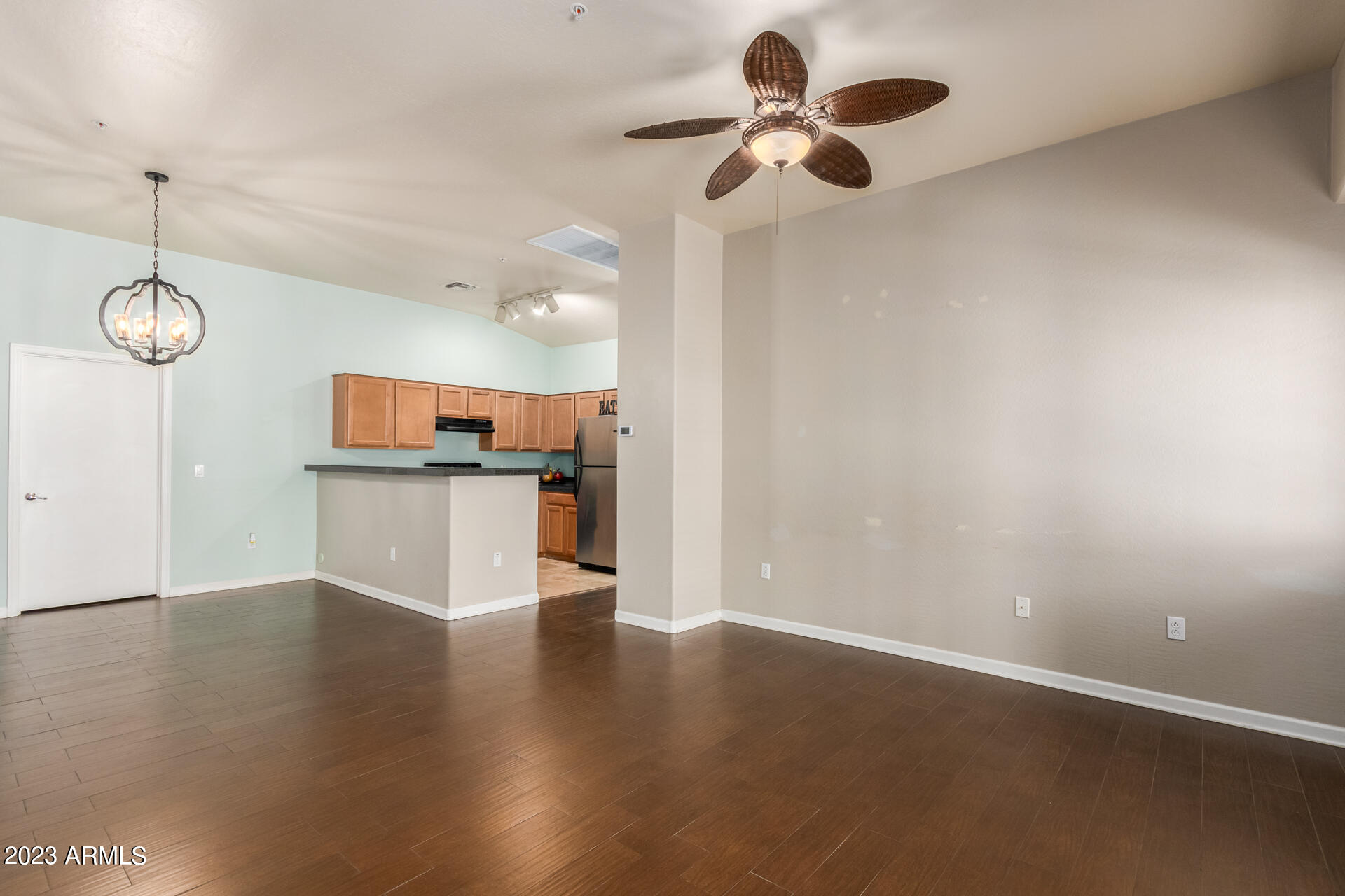2150 East Bell Road, Unit 1056 Phoenix, AZ 85022 - Photo 11 of 28 11 - Bell