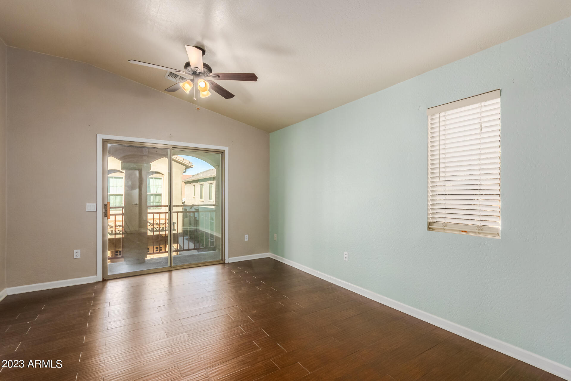 2150 East Bell Road, Unit 1056 Phoenix, AZ 85022 - Photo 12 of 28 17 - Bell