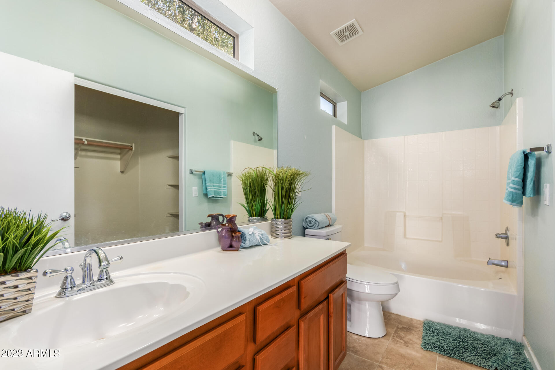 2150 East Bell Road, Unit 1056 Phoenix, AZ 85022 - Photo 13 of 28 20 - Bell