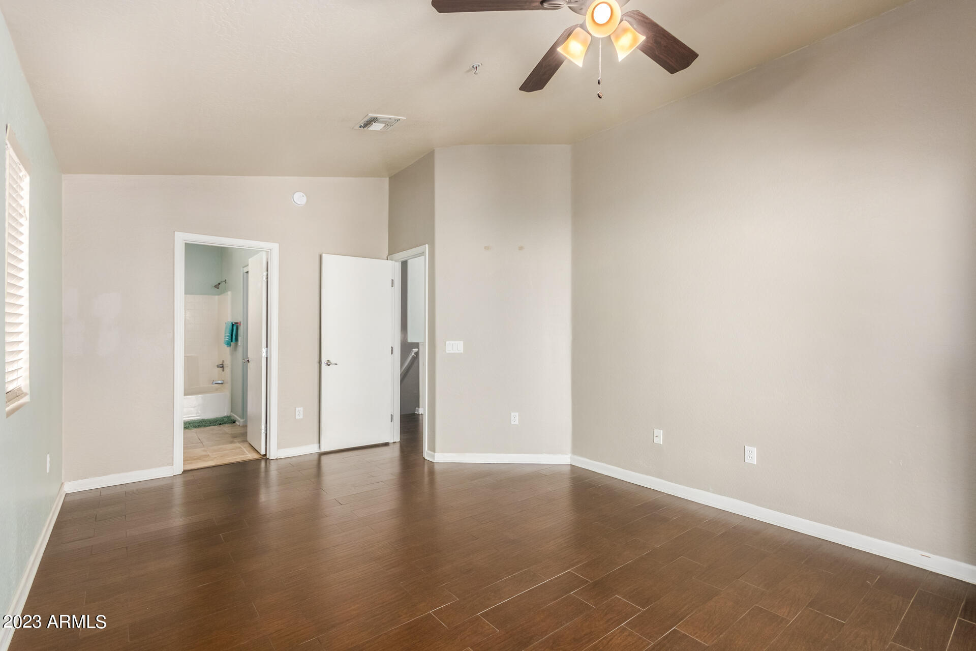 2150 East Bell Road, Unit 1056 Phoenix, AZ 85022 - Photo 15 of 28 19 - Bell