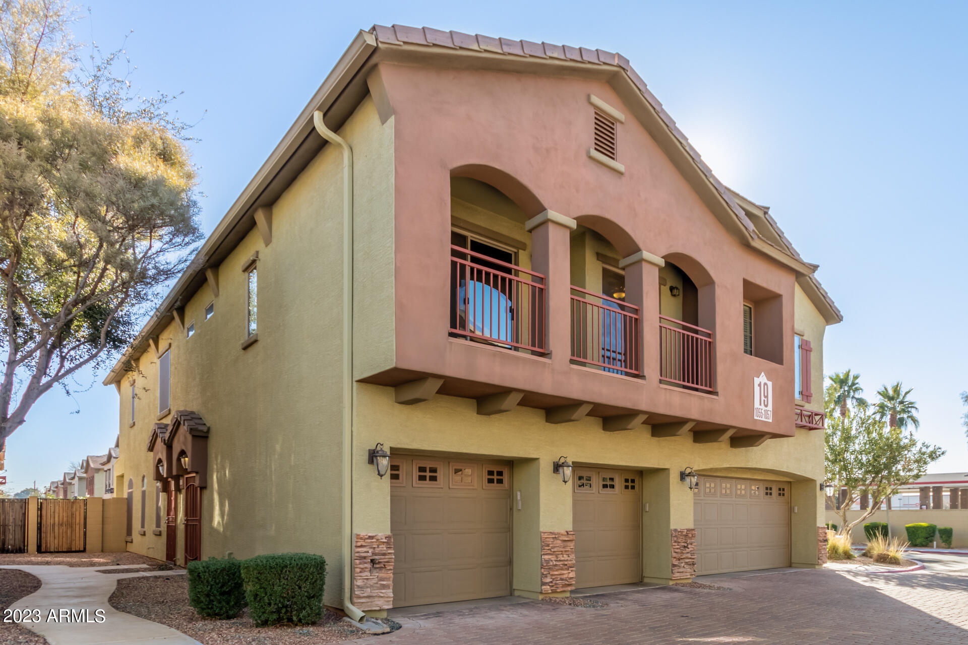2150 East Bell Road, Unit 1056 Phoenix, AZ 85022 - Photo 2 of 28 3 - Bell