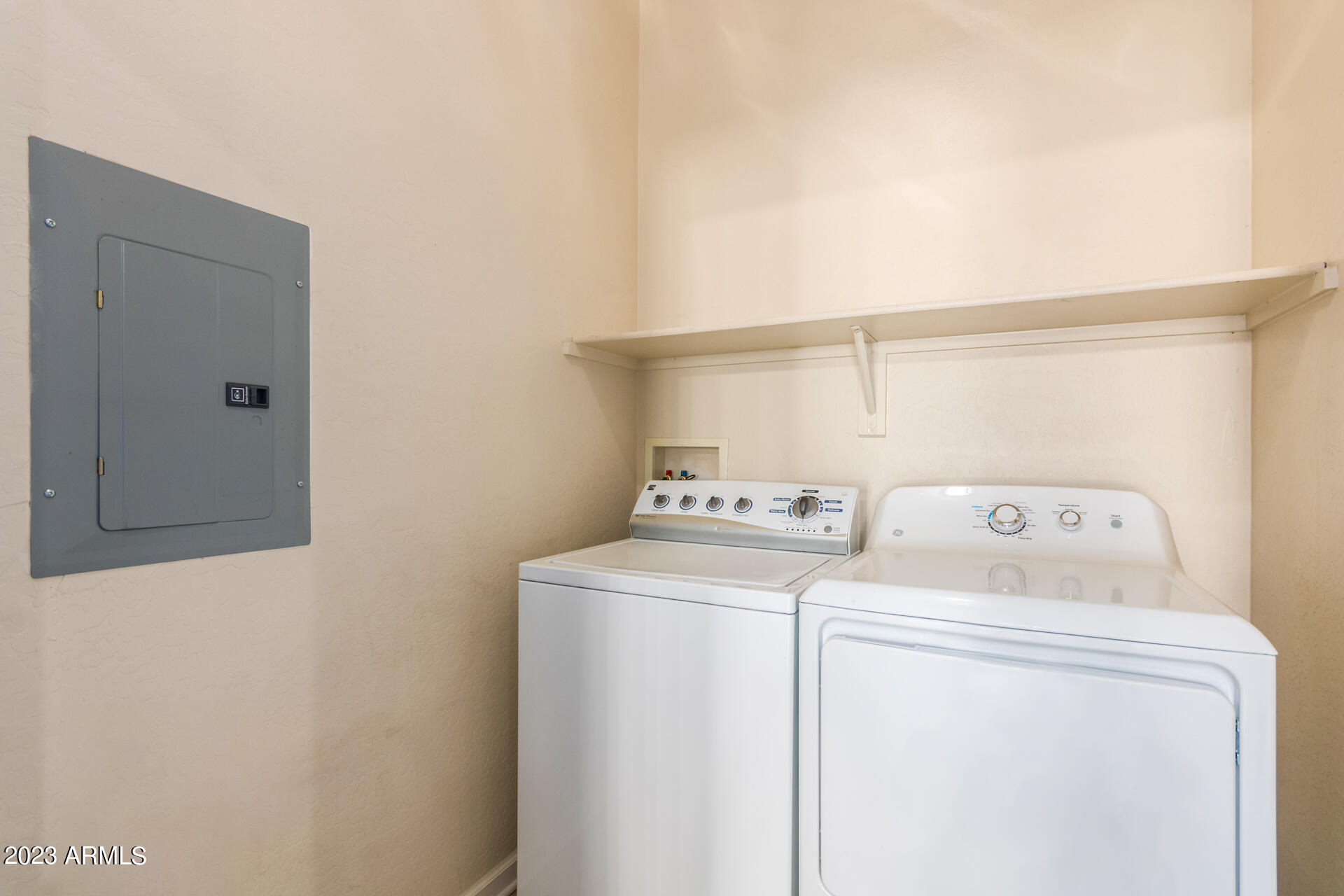 2150 East Bell Road, Unit 1056 Phoenix, AZ 85022 - Photo 22 of 28 23 - Bell