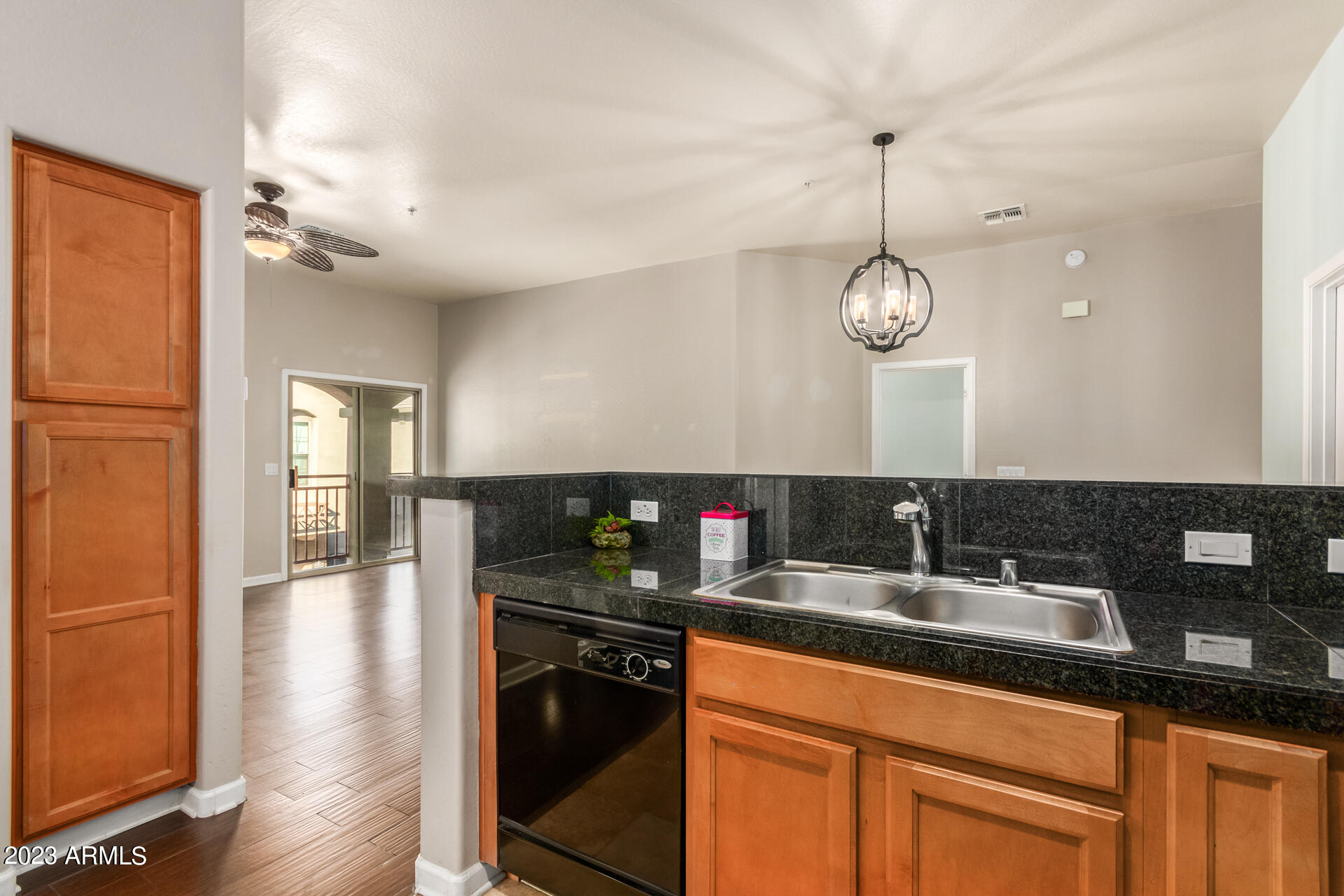 2150 East Bell Road, Unit 1056 Phoenix, AZ 85022 - Photo 6 of 28 14 - Bell