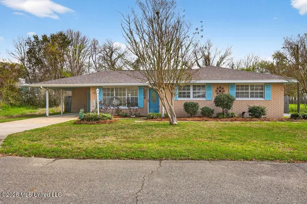 $349,900 | 224 St Paul Avenue, Pass Christian, MS 39571