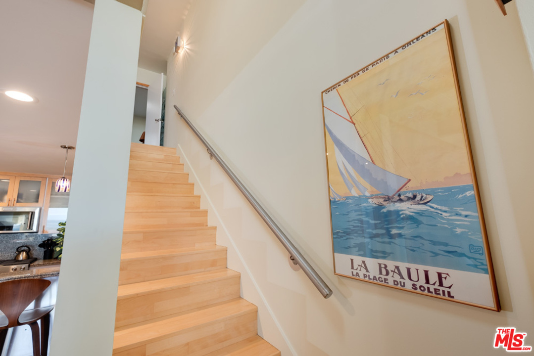 4403 Ocean Front Walk, Unit 204 Marina del Rey, CA 90292 - Photo 14 of 41