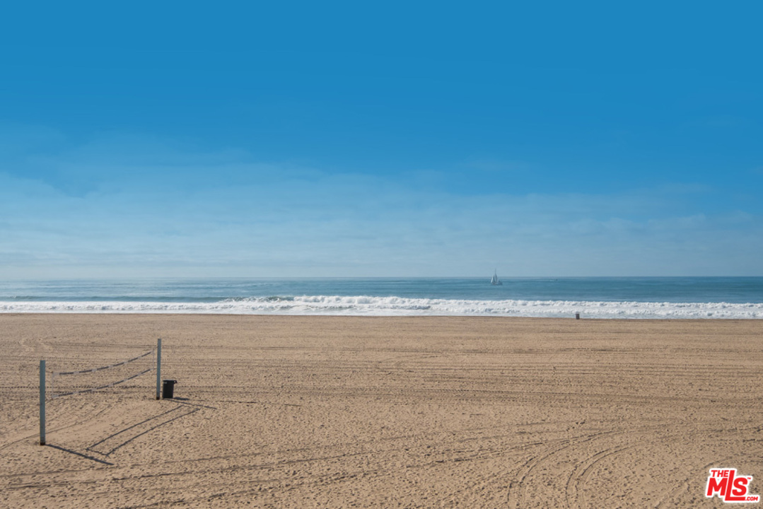 4403 Ocean Front Walk, Unit 204 Marina del Rey, CA 90292 - Photo 21 of 41