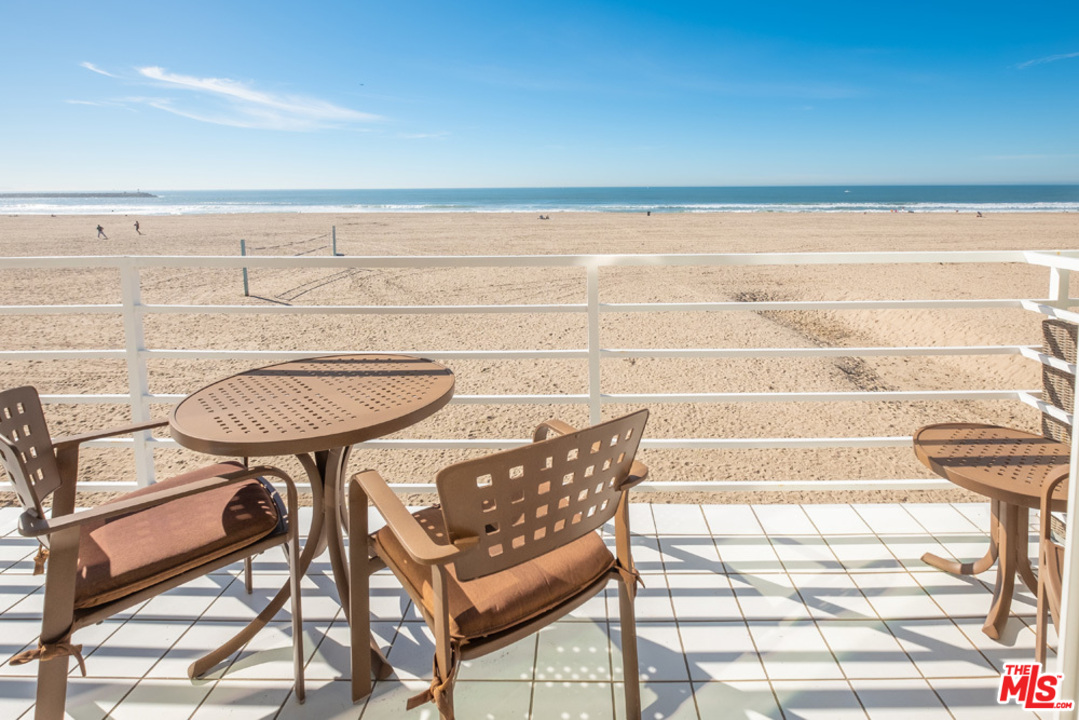 4403 Ocean Front Walk, Unit 204 Marina del Rey, CA 90292 - Photo 23 of 41