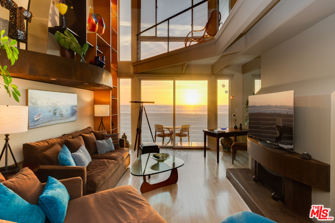 4403 Ocean Front Walk, Unit 204 Marina del Rey, CA 90292 - Photo 30 of 41