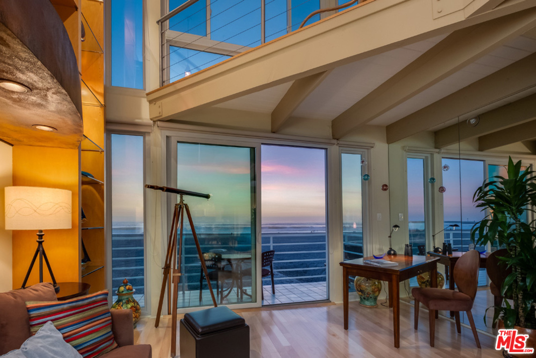 4403 Ocean Front Walk, Unit 204 Marina del Rey, CA 90292 - Photo 31 of 41