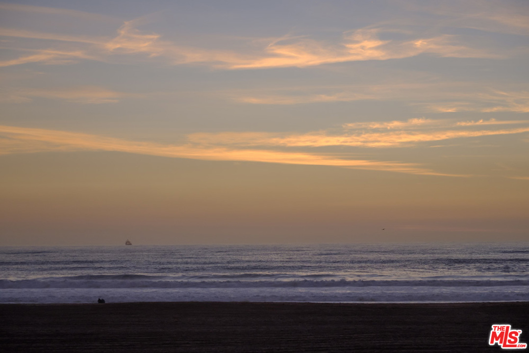 4403 Ocean Front Walk, Unit 204 Marina del Rey, CA 90292 - Photo 40 of 41