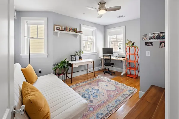 $5,000 | 9 Franklin Street, Unit 3, Boston, MA 02129