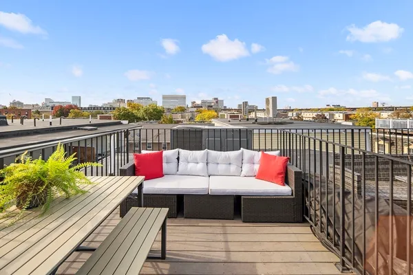 $5,000 | 9 Franklin Street, Unit 3, Boston, MA 02129