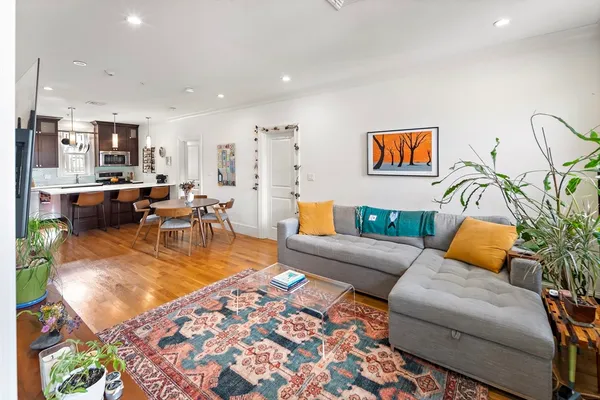 $5,000 | 9 Franklin Street, Unit 3, Boston, MA 02129