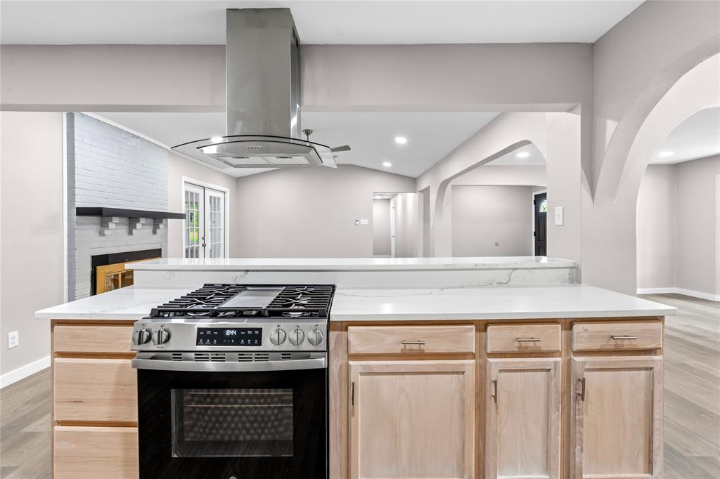702 Austrian Road Grand Prairie, TX 75050 - Photo 11 of 28