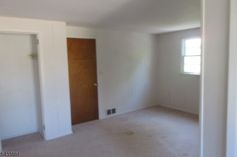 12 Jericho Road Butler, NJ 07405 - Photo 17 of 17