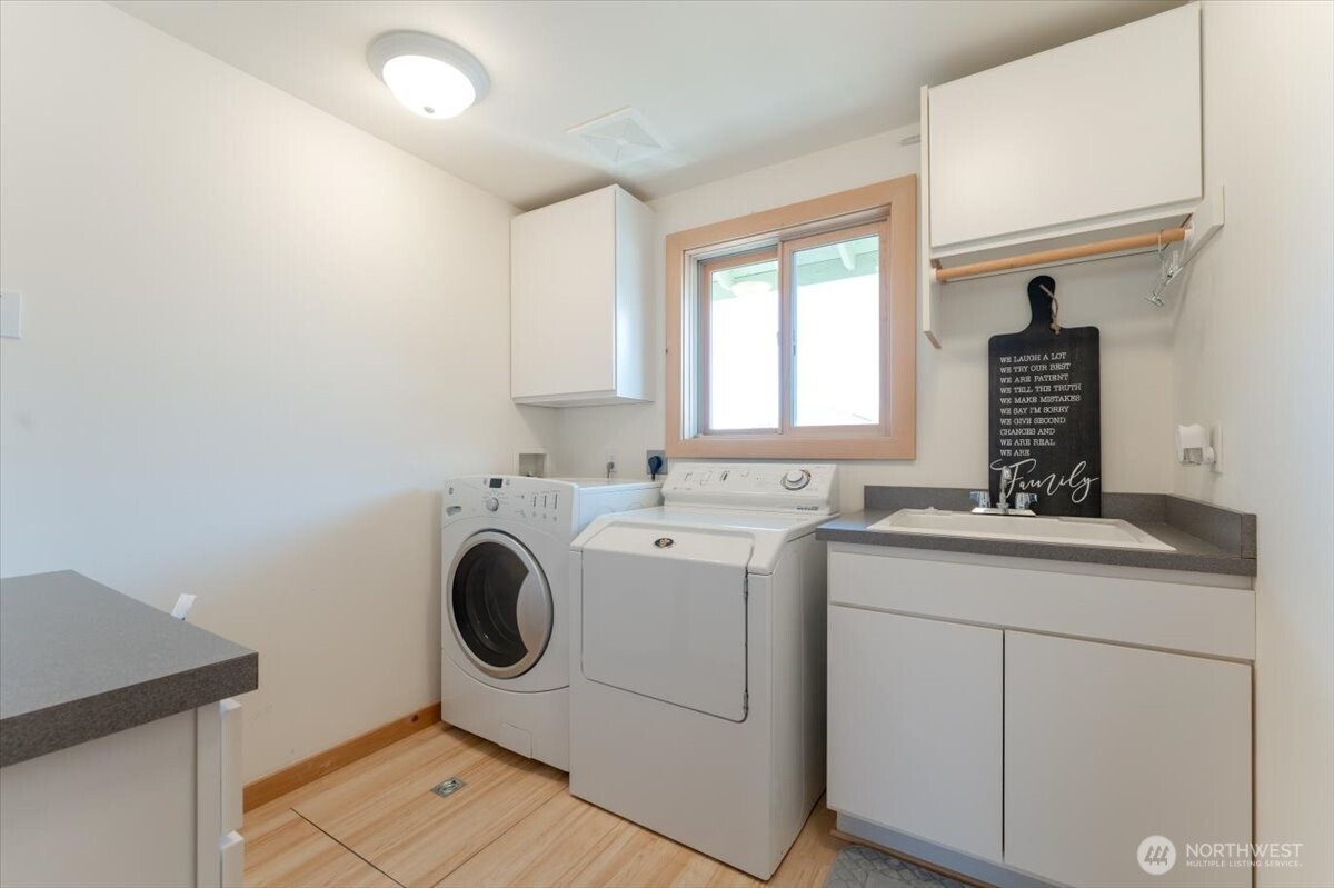 1606 South Lakeshore Road Chelan, WA 98816 - Photo 21 of 39