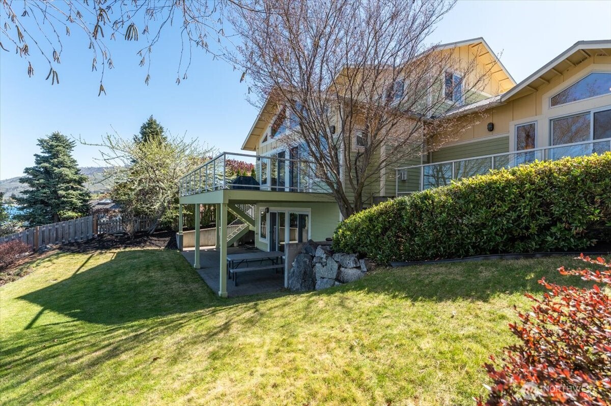 1606 South Lakeshore Road Chelan, WA 98816 - Photo 7 of 39