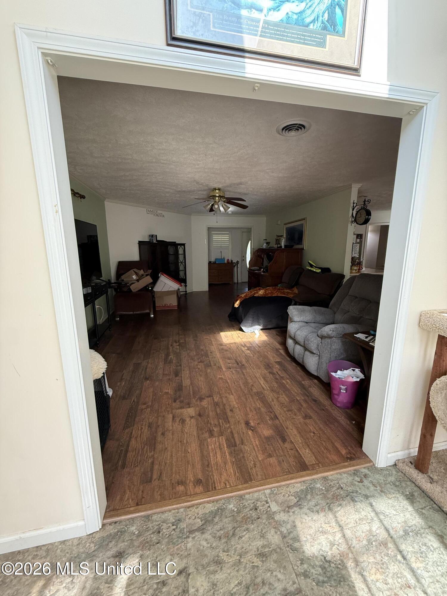 65 Chewalla Lake Road Holly Springs, MS 38635 - Photo 28 of 35 living room