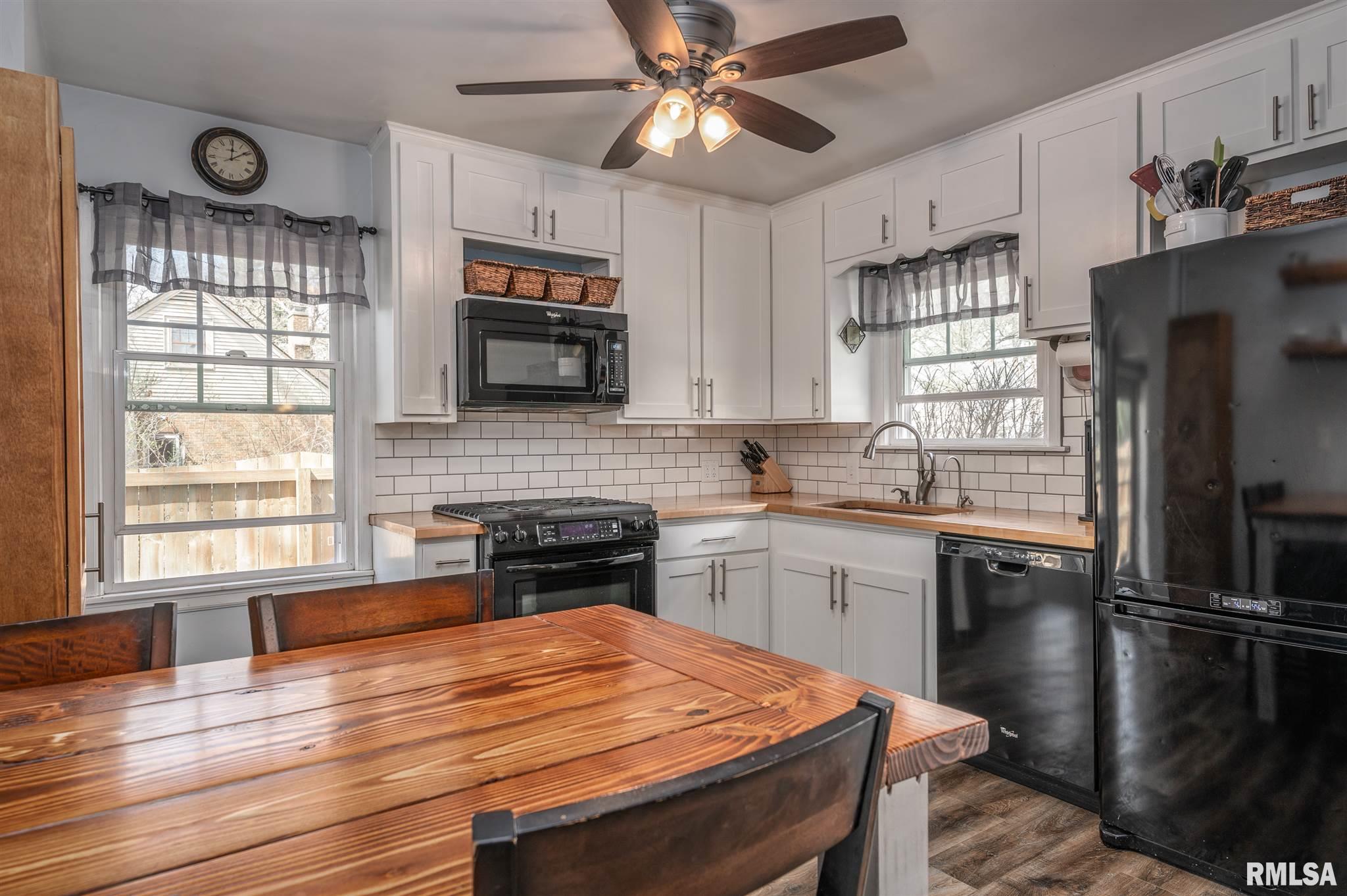 2612 23rd Avenue Rock Island, IL 61201 - Photo 4 of 22