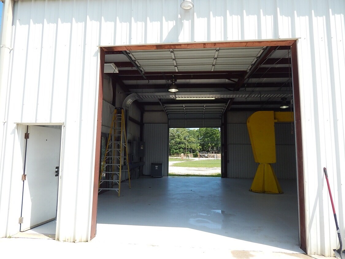 5235 Spring Stuebner Road Spring, TX 77388 - Photo 3 of 22