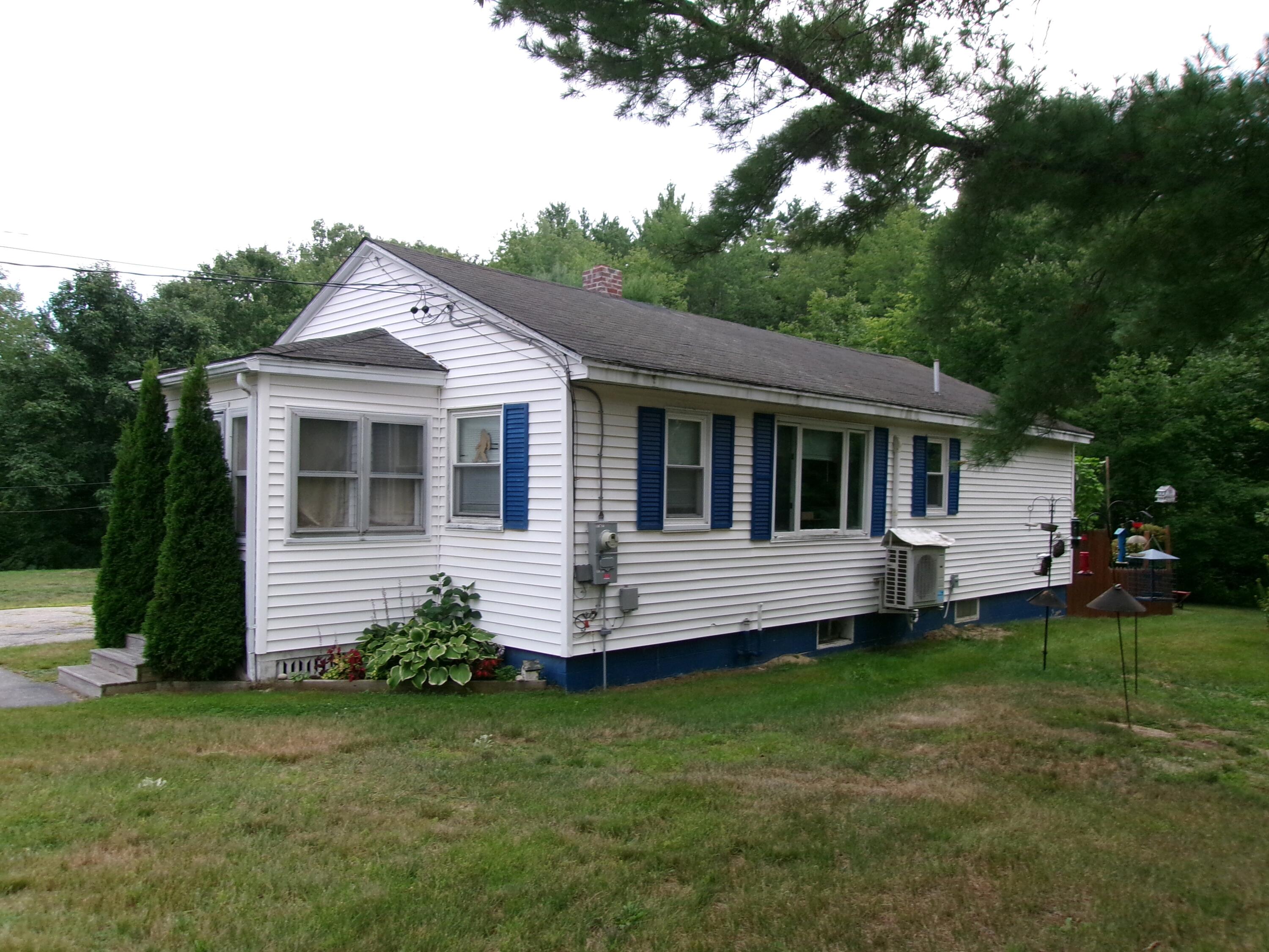 975 Sawyer Road Greene, ME 04236 - Photo 32 of 33 Enclosed Front Entry.