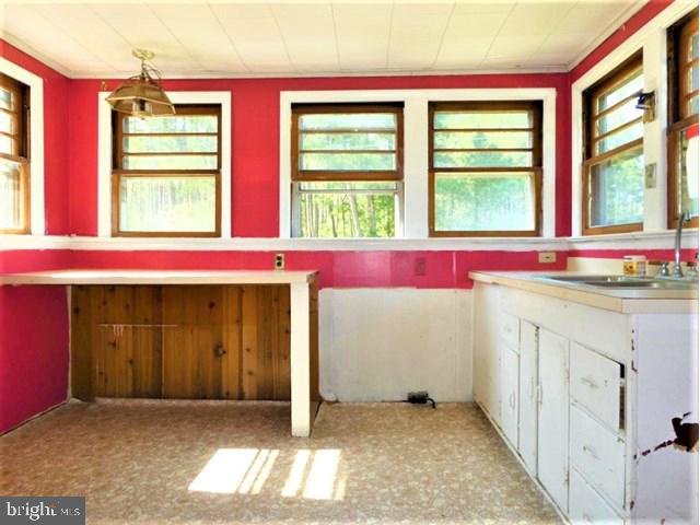 2891 Byrdtown Road Crisfield, MD 21817 - Photo 4 of 11 Gallery Image 4