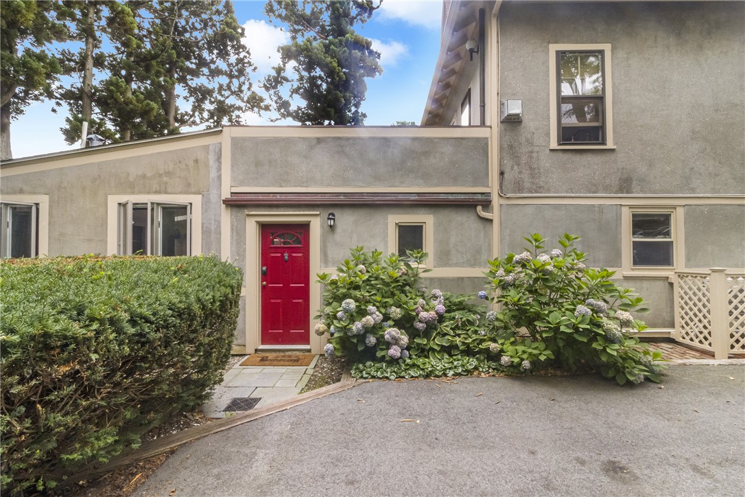 428 Gibbs Avenue, Unit 4 Newport, RI 02840 - Photo 18 of 23