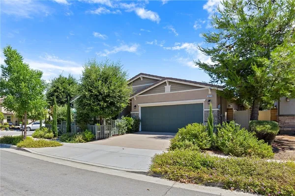 $695,900 | 30210 Old Corral Circle, Menifee, CA 92584