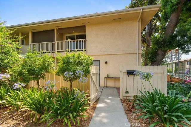 $670,000 | 18411 Strathern Street, Unit 1, Reseda, CA 91335